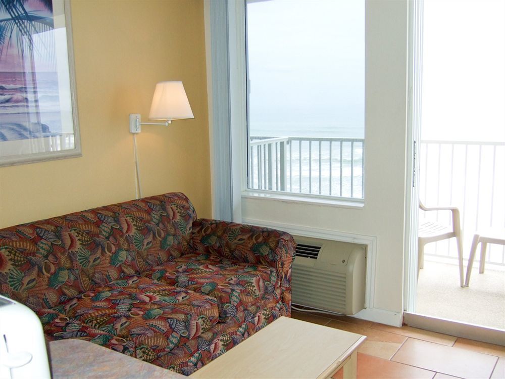 Harbour Beach Resort Studios! Daytona Beach Exterior photo